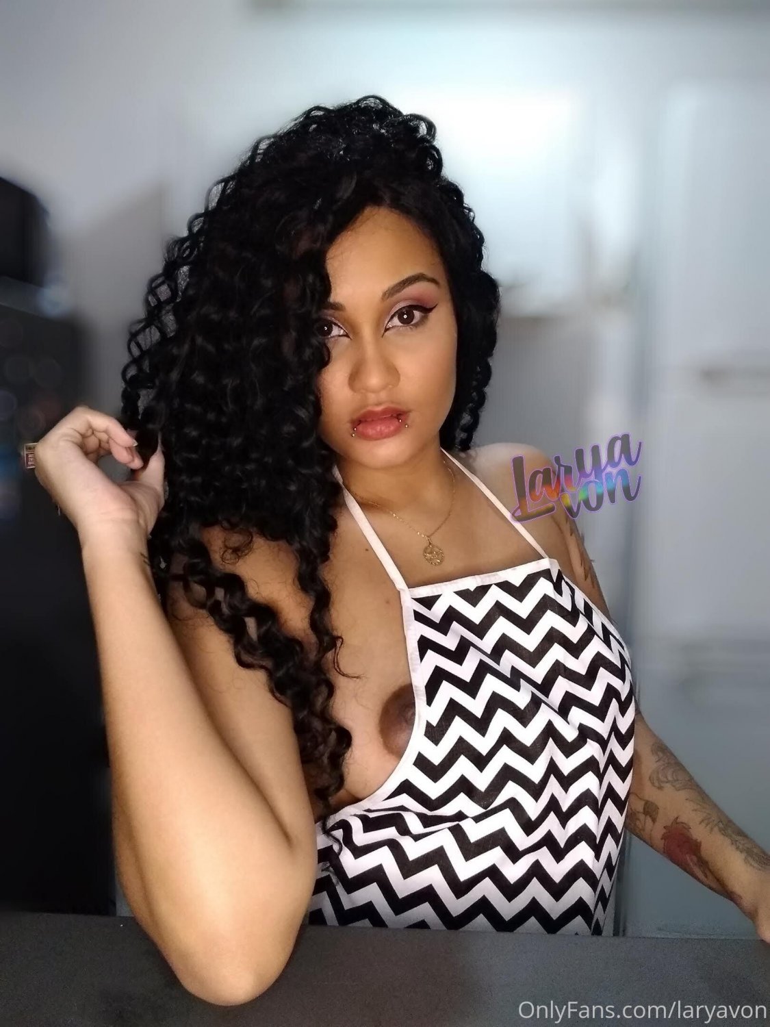 larya von 4 #E1Mg0yQ4
