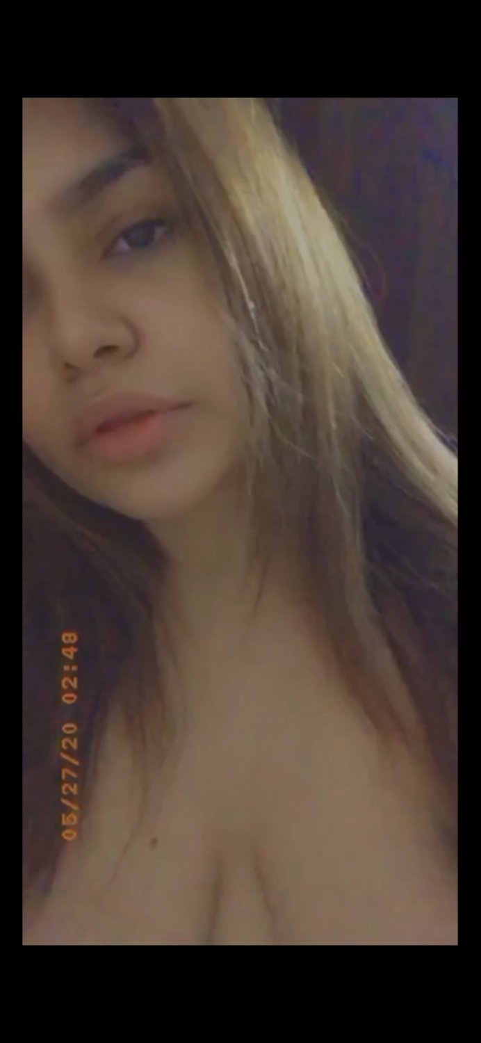 Prettiest girl!!! #aD5rFYsj