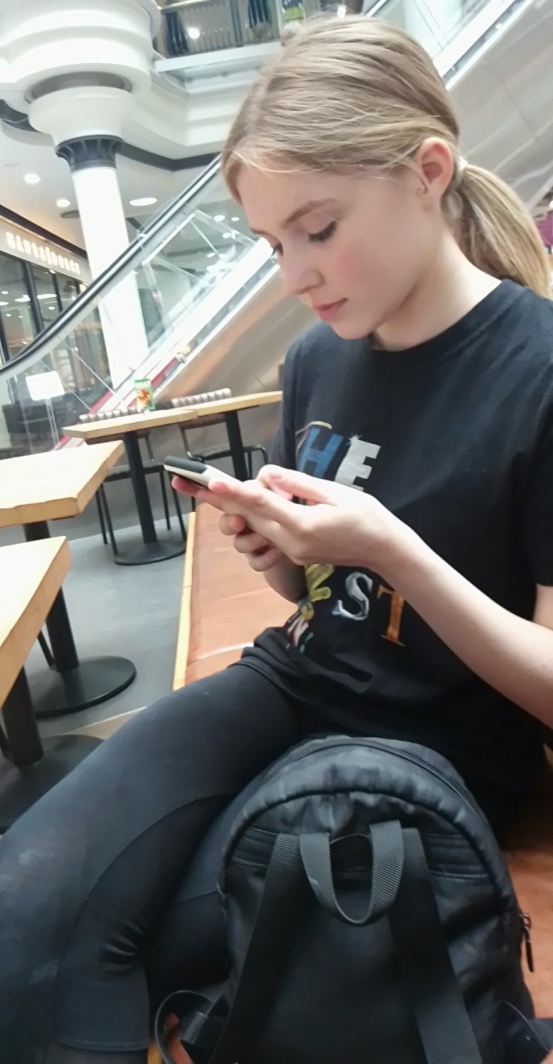 Freya T, 18yo British tease #makGTXBZ