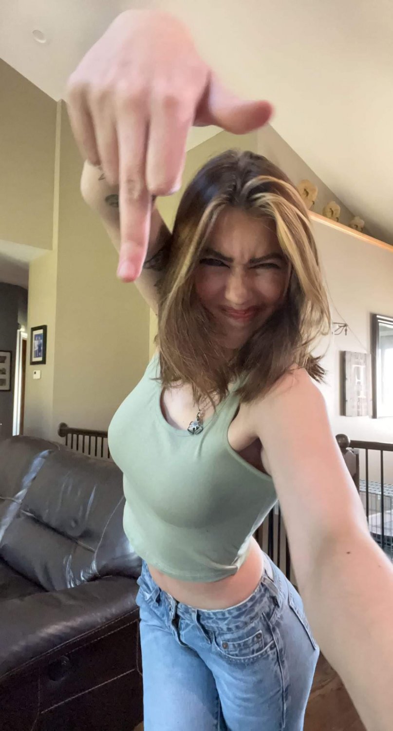 Alexis F TikTok Slut #wTkeNOpW