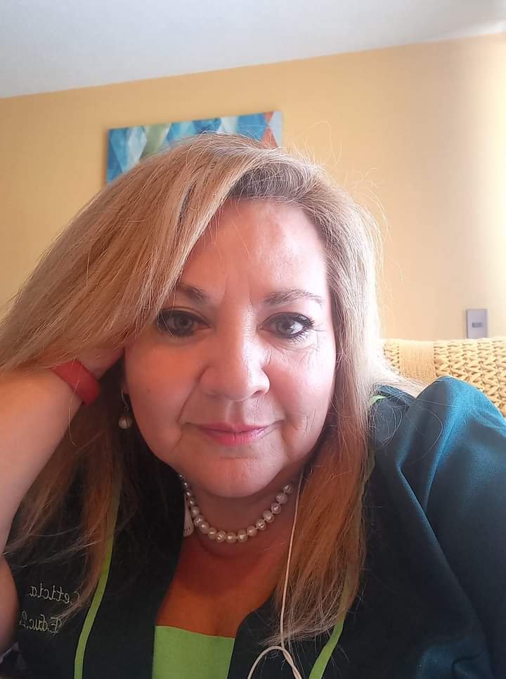 Hora de subir a una puta milf🔥a esta maldita zorra hay que taparle su cara de petera en semen! #H8SHTFyk