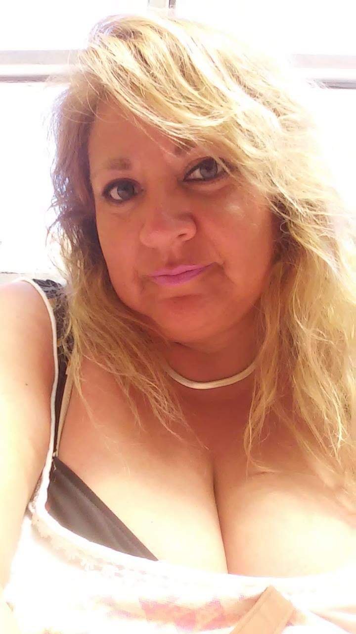 Hora de subir a una puta milf🔥a esta maldita zorra hay que taparle su cara de petera en semen! #VKZwyUlB