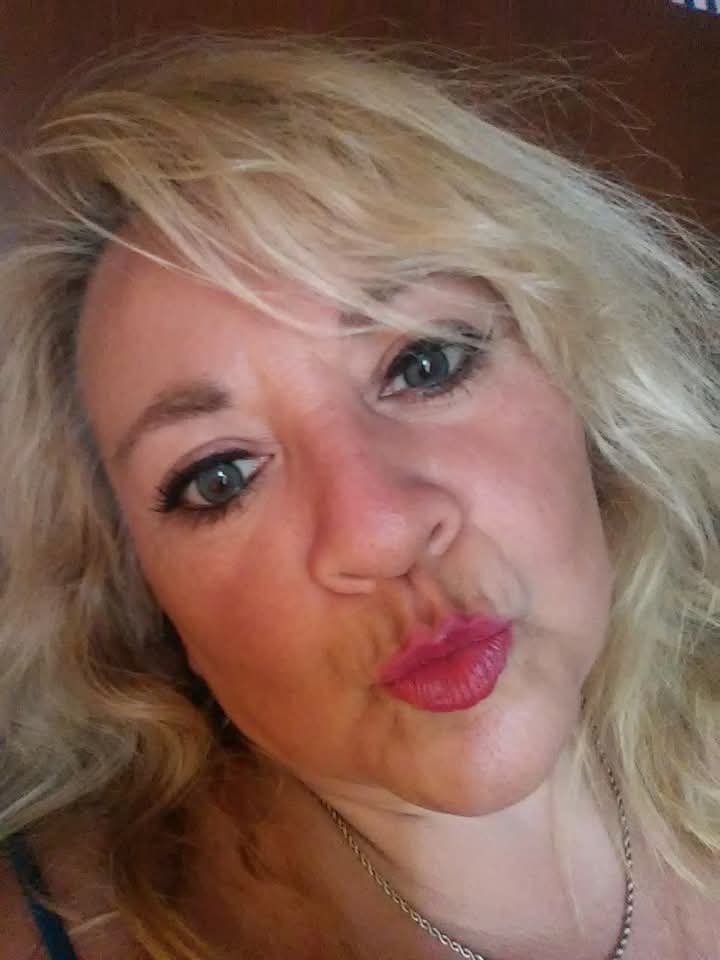 Hora de subir a una puta milf🔥a esta maldita zorra hay que taparle su cara de petera en semen! #jVe9mFRK