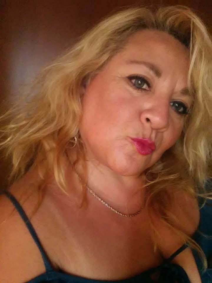 Hora de subir a una puta milf🔥a esta maldita zorra hay que taparle su cara de petera en semen! #taaAIZBt