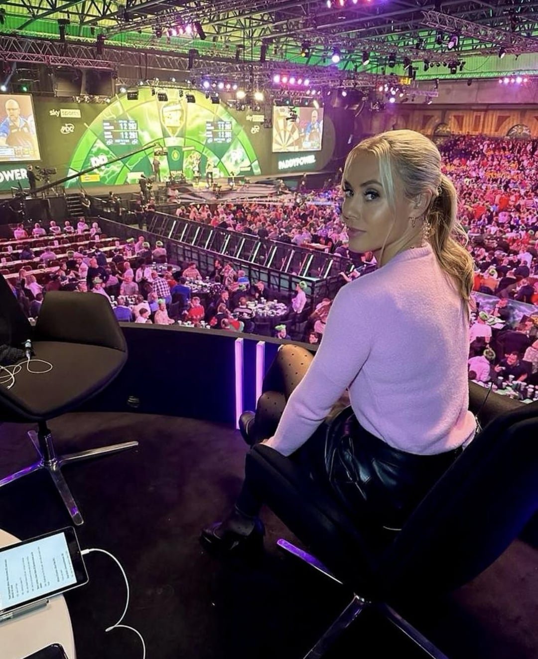 Emma Paton - Fit Sky Sports Presenter π₯π₯π₯ #Ys03qFyT