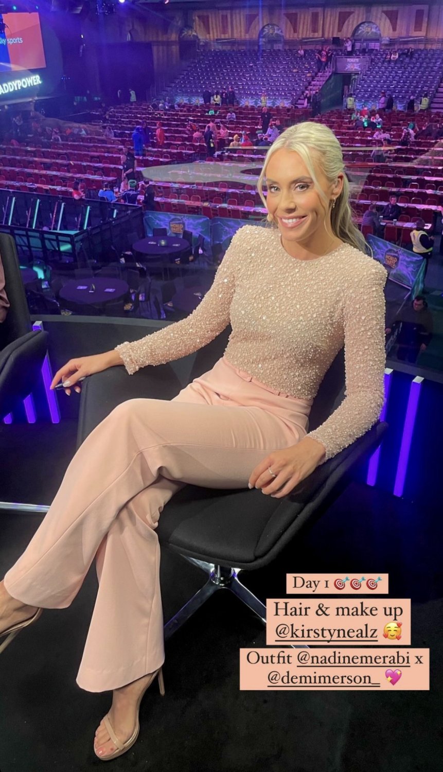 Emma Paton - Fit Sky Sports Presenter π₯π₯π₯ #njSEbWXF