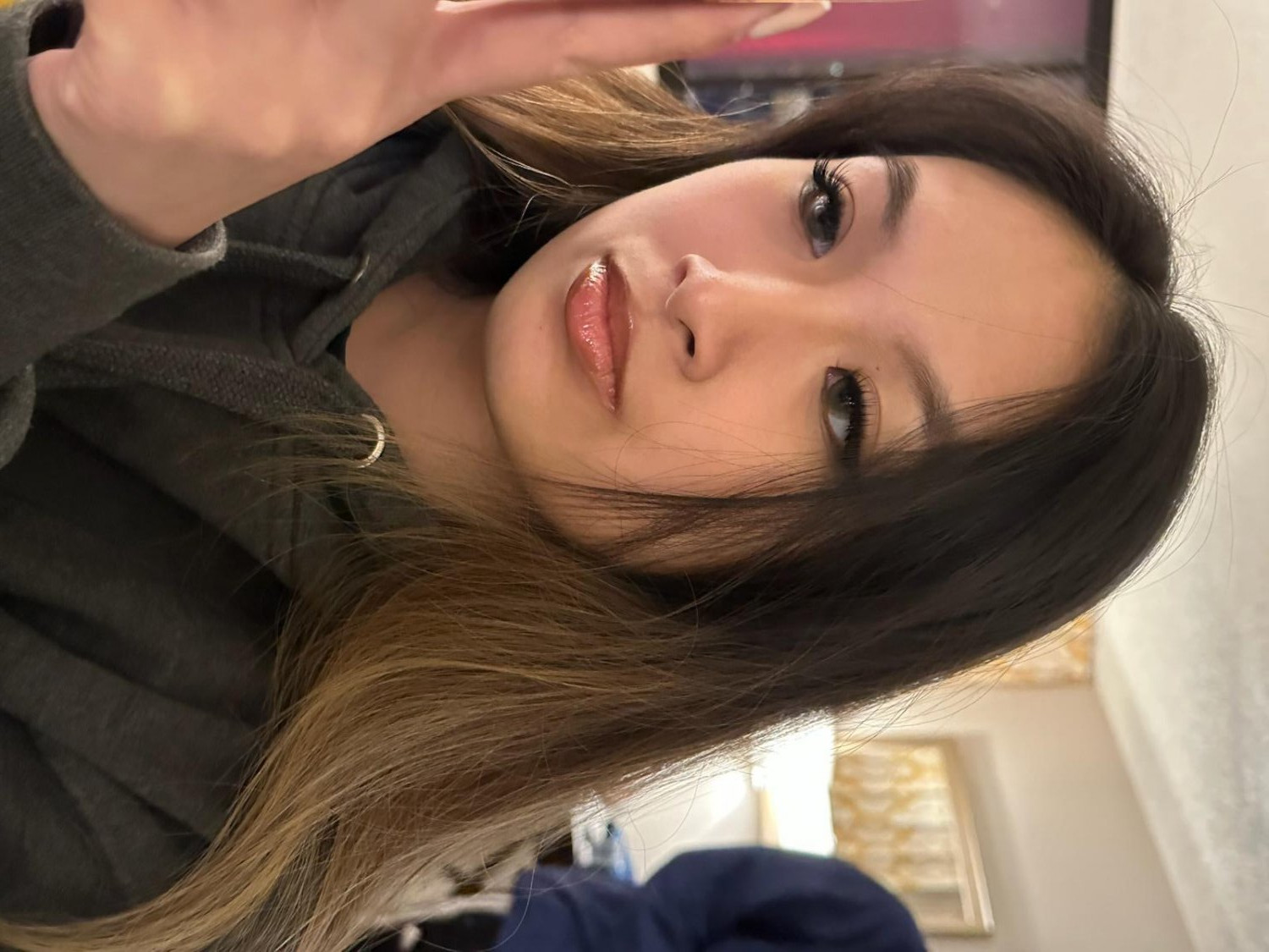 Slutty chinita perrita from northern Cali. #BLqxJ2MS