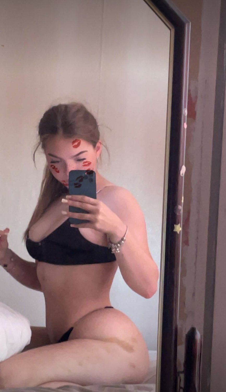 British slut Holly Exposed #SvjRa4Pr