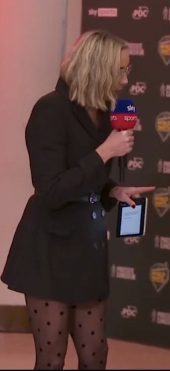 Celebrity Cumdumps 186 #YZDkmezZ