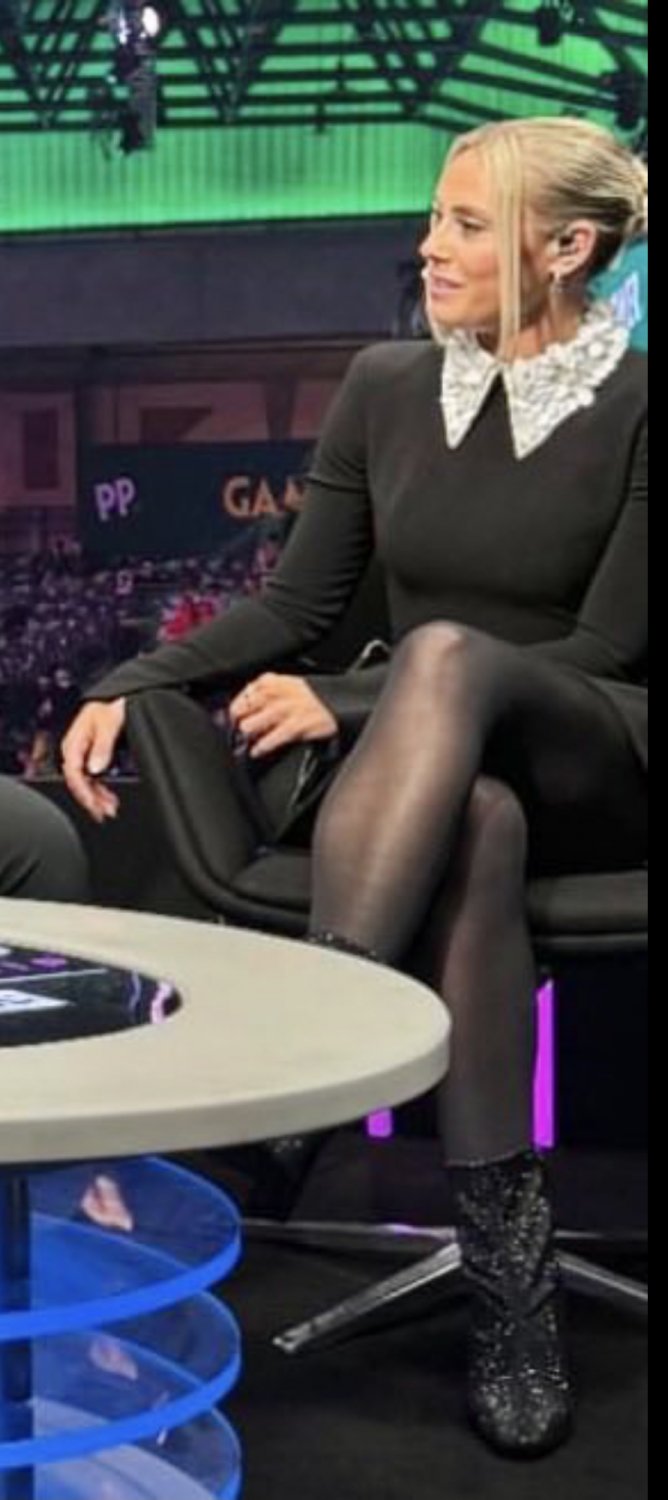 Celebrity Cumdumps 186 #gxqrxsrP